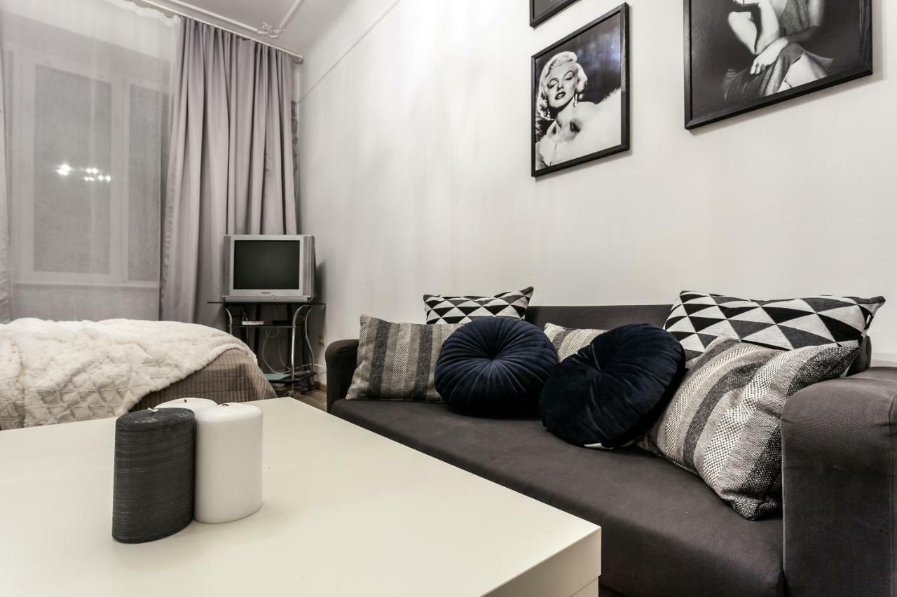 Apartment On Sharanevycha Львов Экстерьер фото